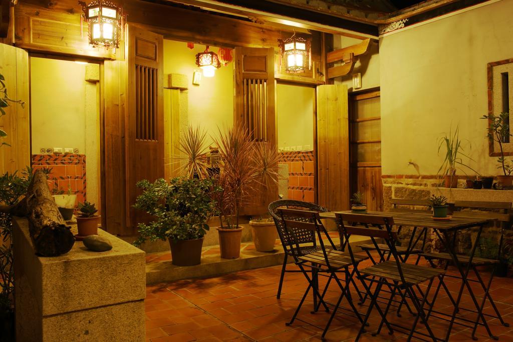 ฮอร์สชู แคร็บ คอตเทจ Apartment Kinmen ภายนอก รูปภาพ